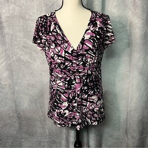 Merona Lilac, Black & White Abstract Print V-Neck Blouse with Built In Shapewear